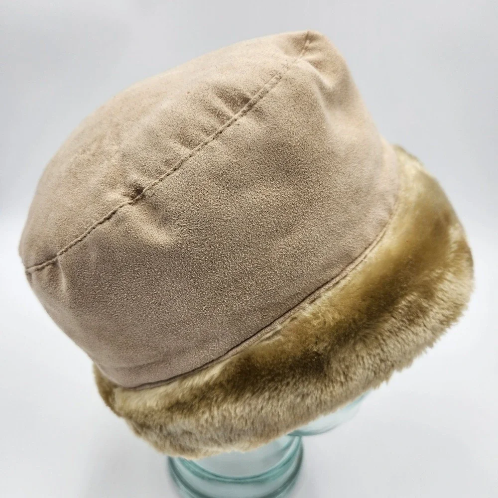 VTG Totes Genuine Shearling Sheepskin‎ Cloche Hat Suede Winter Bucket Cap Tan